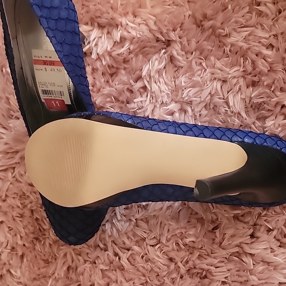Shoes - Picture 3 of 3